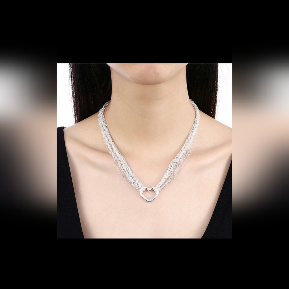 Gorgeous distinctive Heart Necklace - Picture 3 of 13